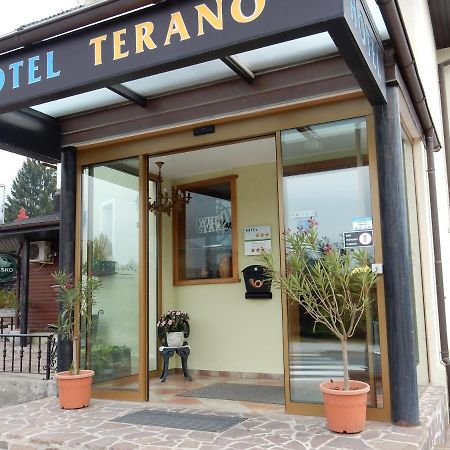 מריבור Garni Hotel Terano מראה חיצוני תמונה